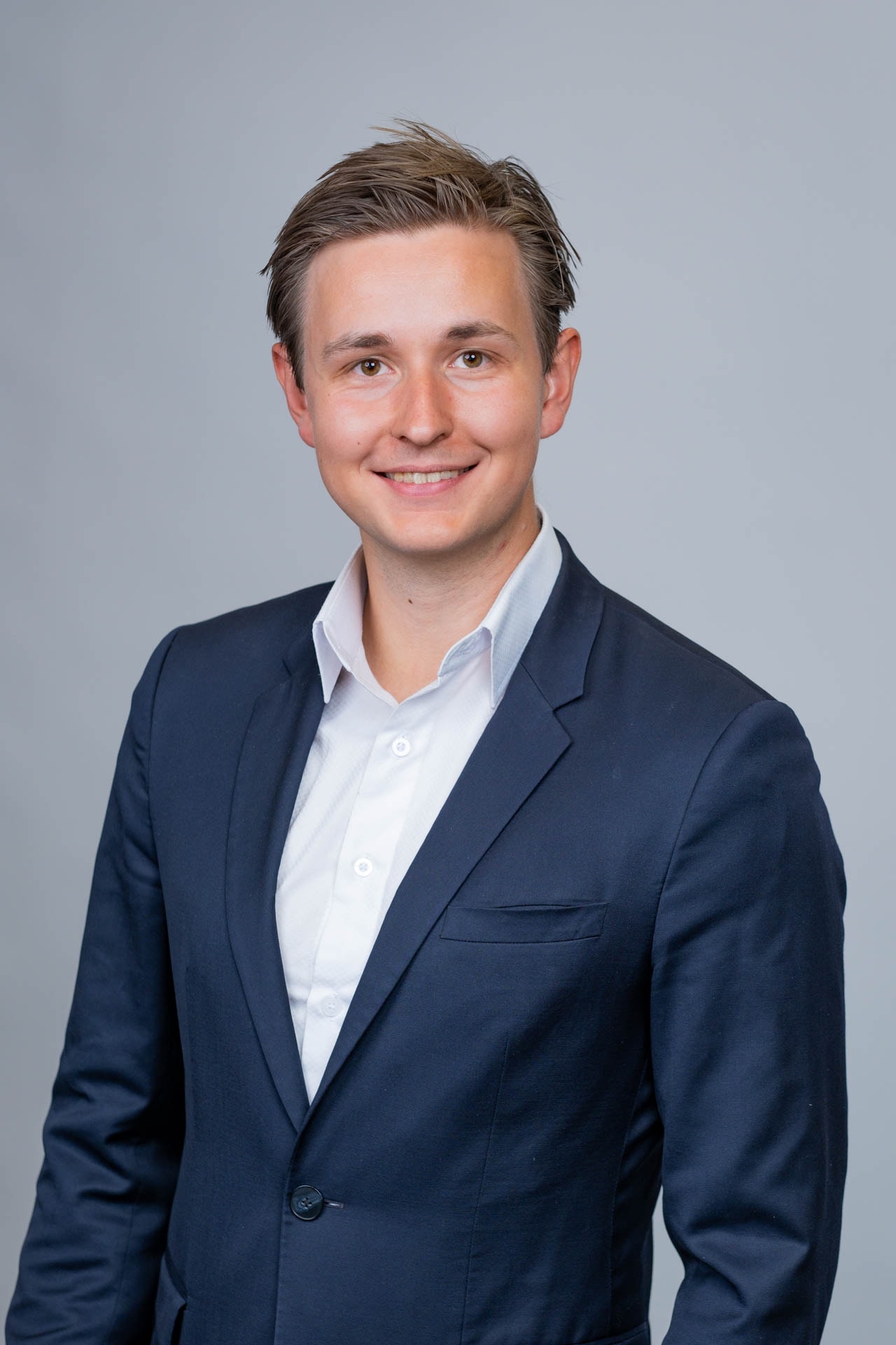 constantinweigel_portrait_studio5.jpg